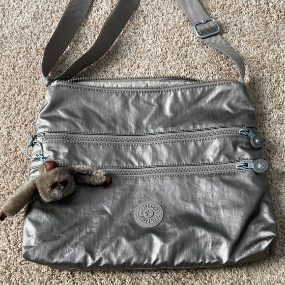 Kipling Handbags - Kipling cross body bag silver/metallic like new